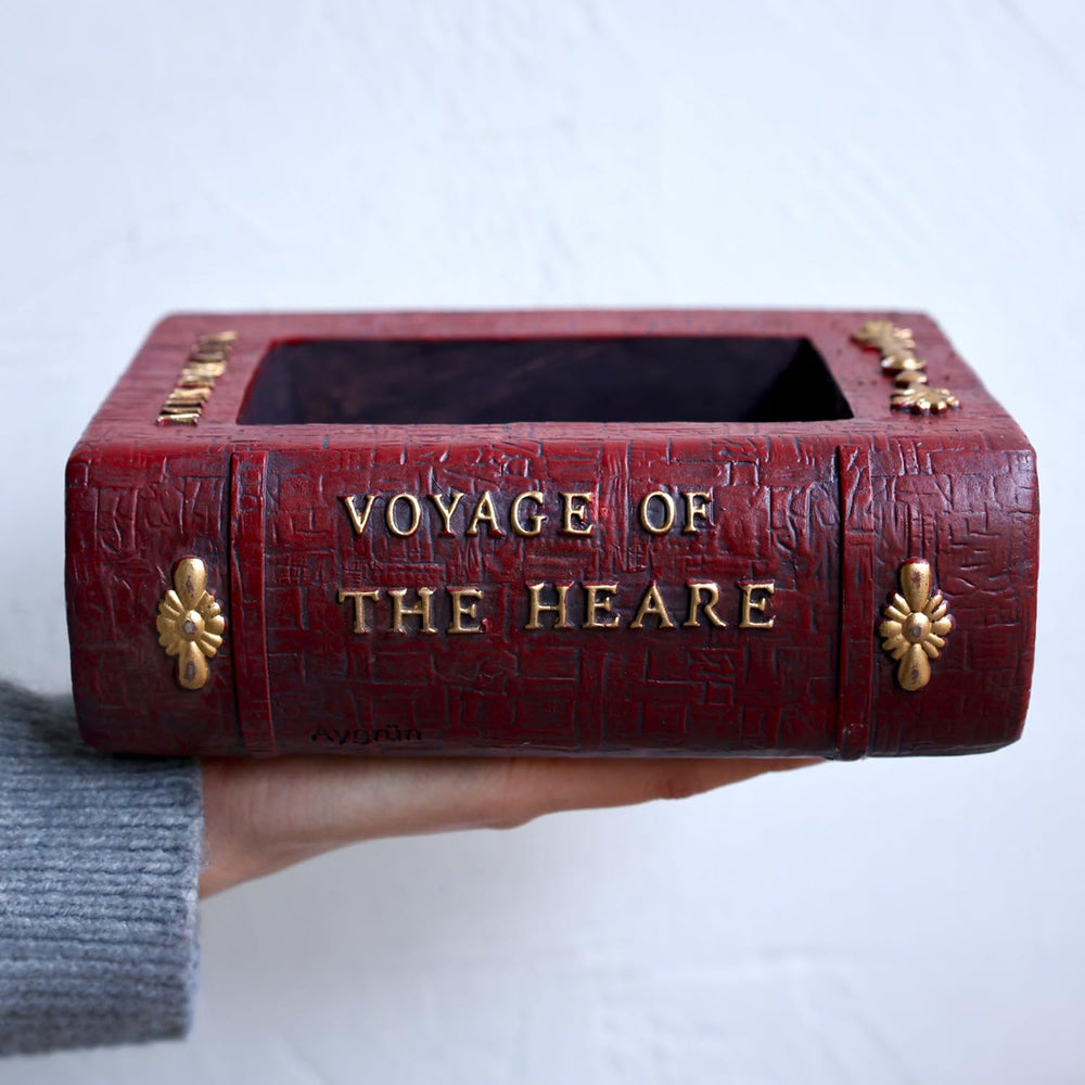 Aygrün Vintage Book Planter showing intricate spine details