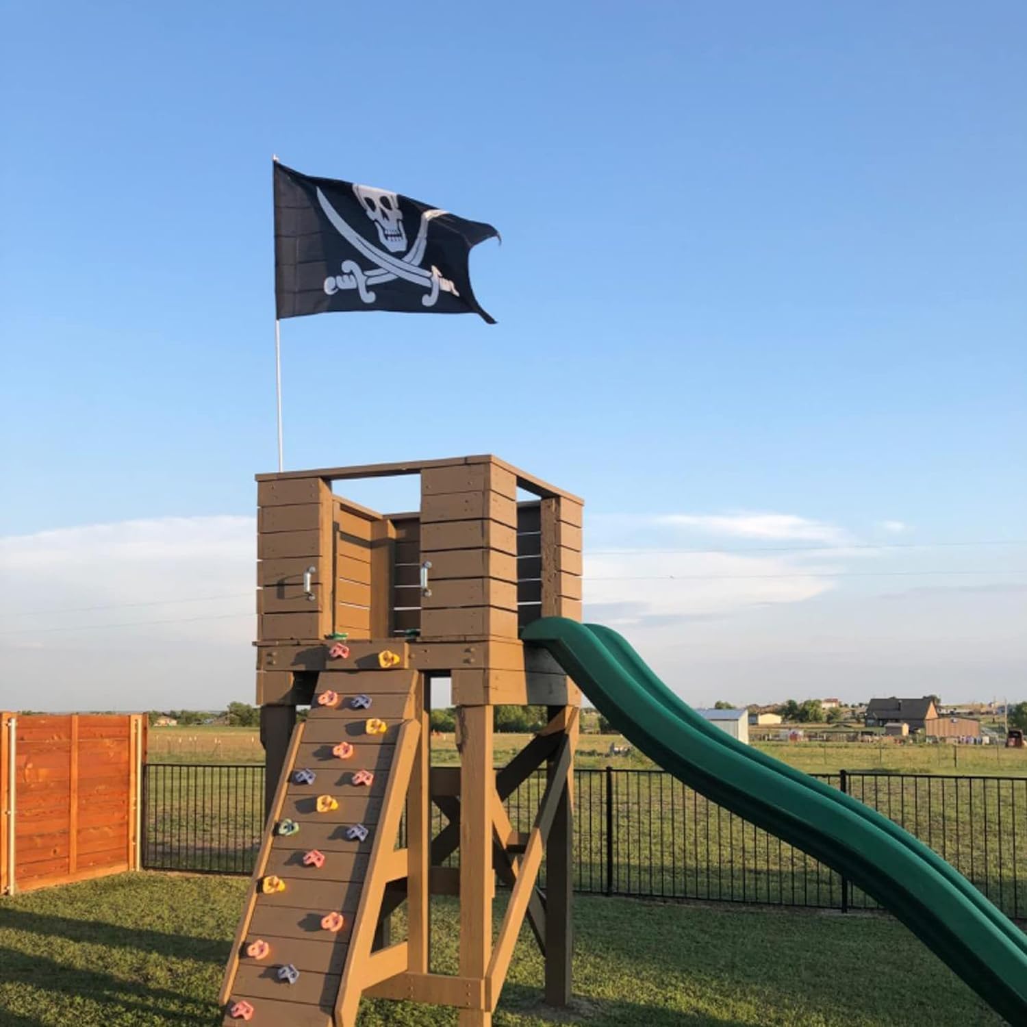 Back view of the Time Roaming Pirate Jack Rackham Flag