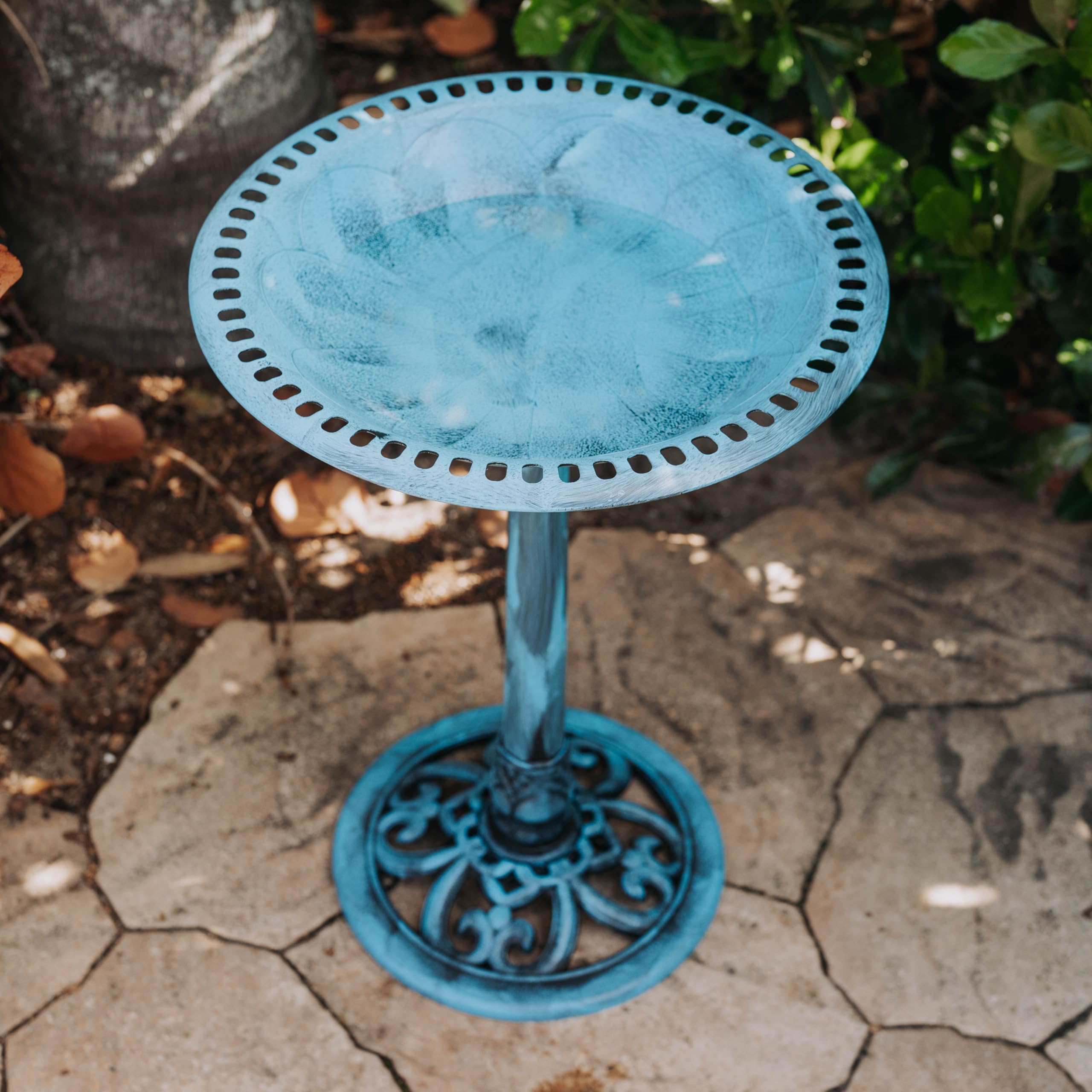 BACKYARD EXPRESSIONS Blue Bird Bath with water inside