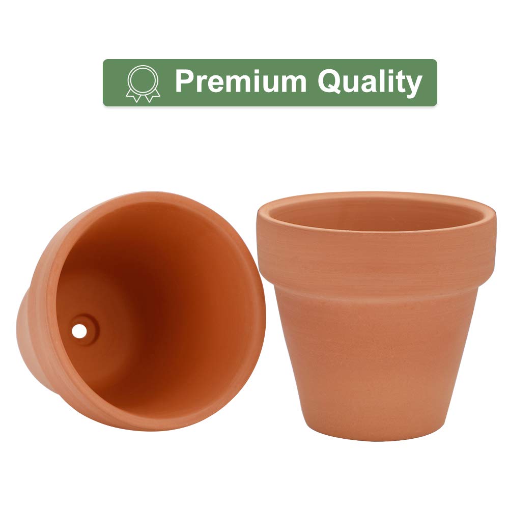 Becory terracotta pots in a garden setting