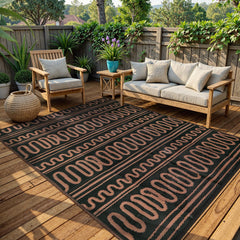 Beeiva Outdoor Rug 8x10 showcasing reversible design