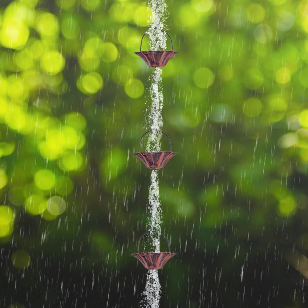Bell pendant at the bottom of Qipade rain chain