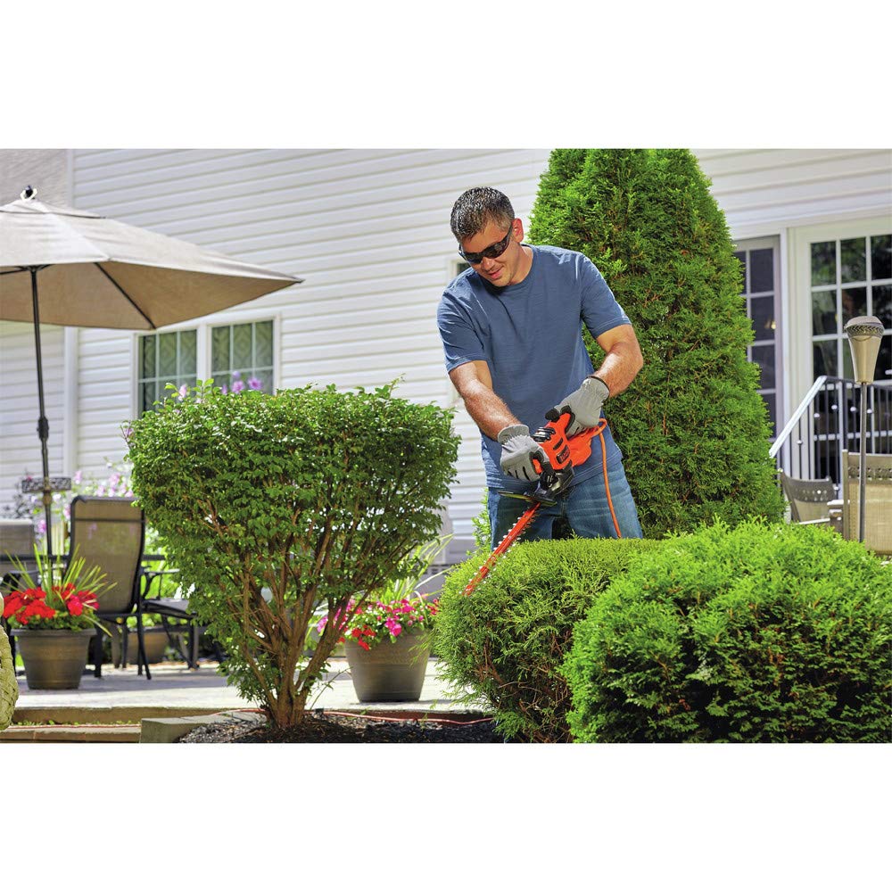 BLACK+DECKER Electric Hedge Trimmer 17-Inch side view