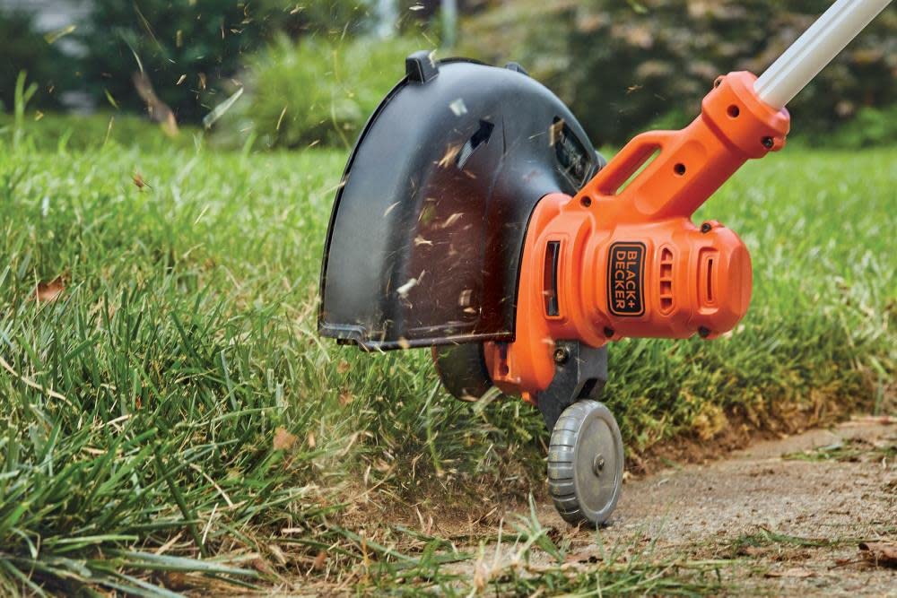 BLACK+DECKER String Trimmer with wheeled edge guide