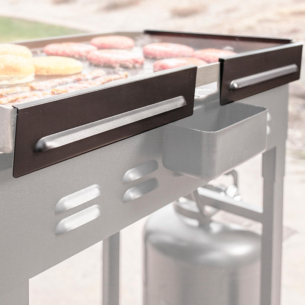 BLACKSTONE Griddle Wind Guards installed on griddle