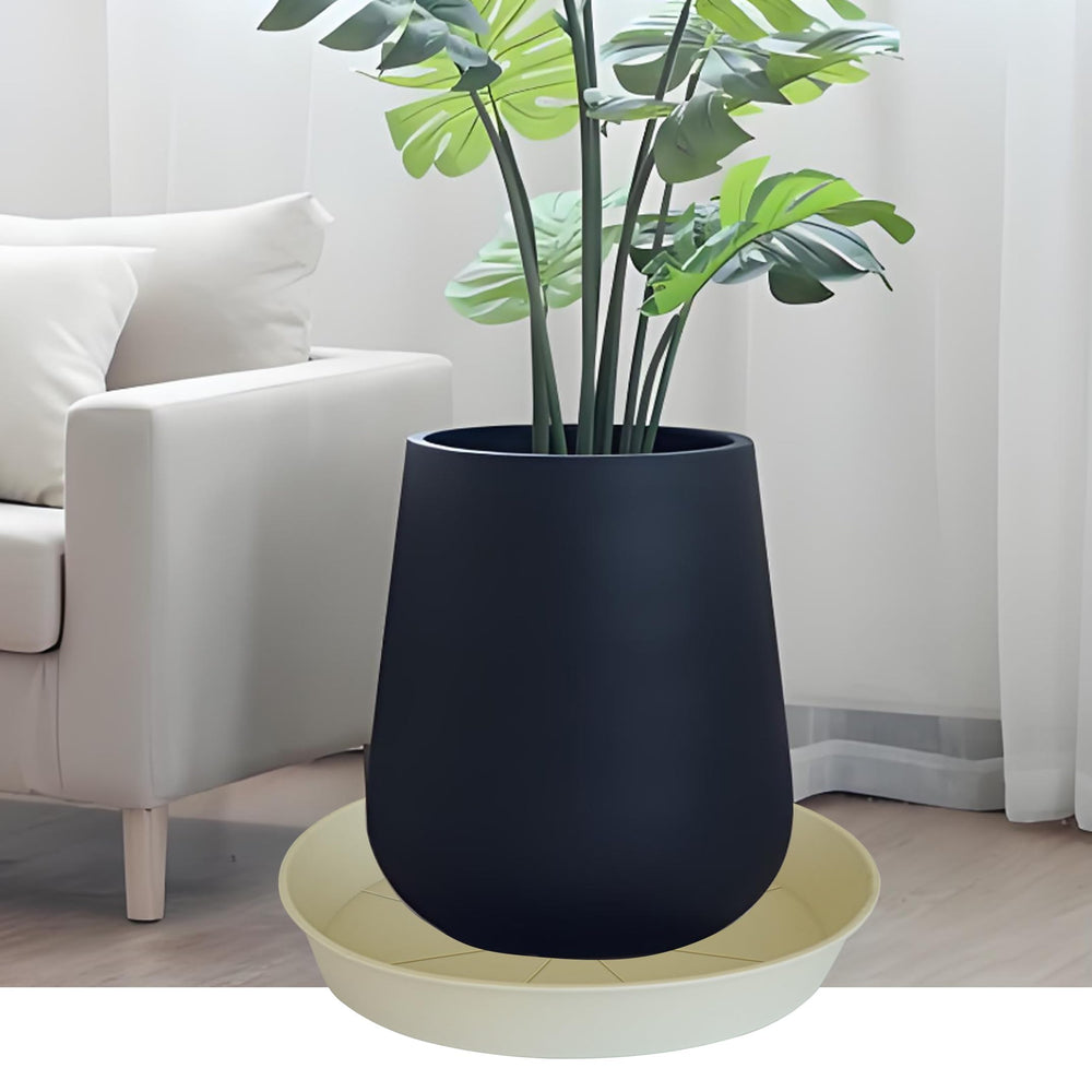 Bleuhome plant saucer with flower pot in use