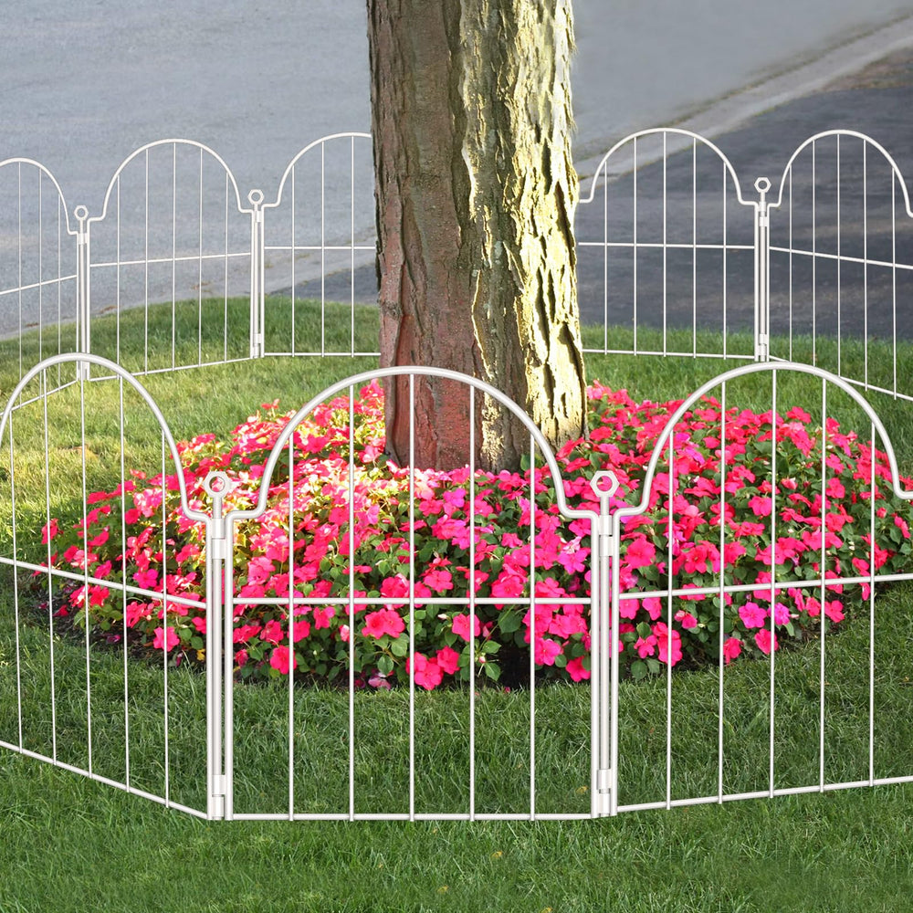 Blingluck garden fence showing rustproof white coating