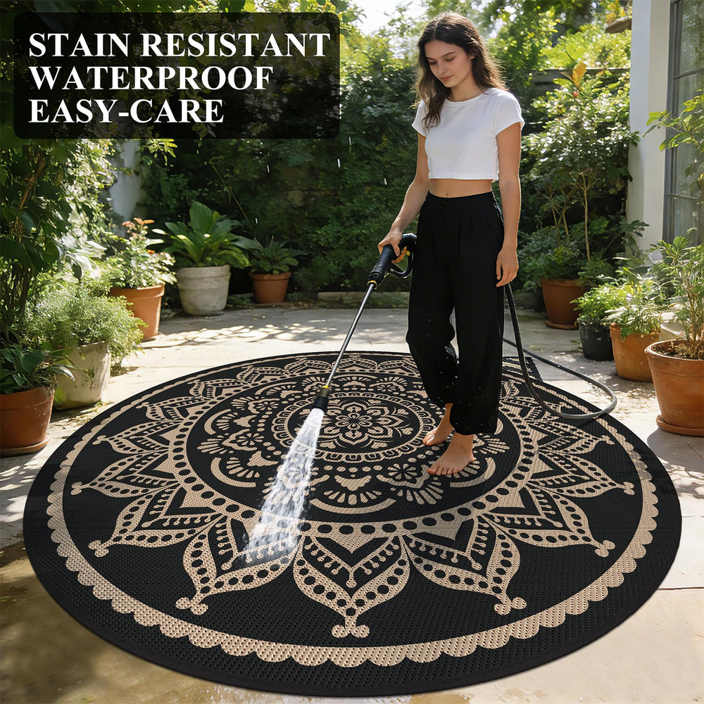 Bsmathom Outdoor Rug 6ft Round in garden area