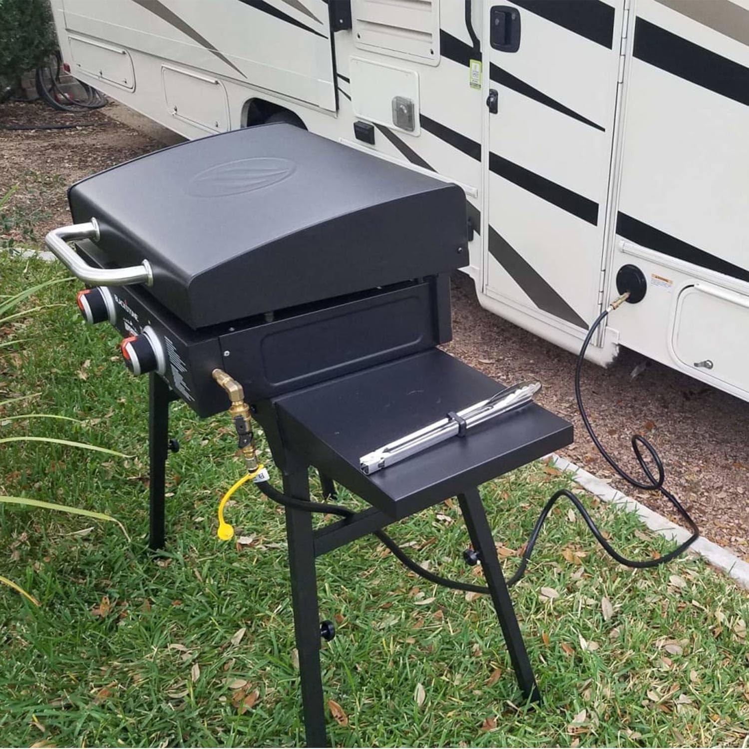 CALPOSE RV Quick Connect Hose displayed with accessories