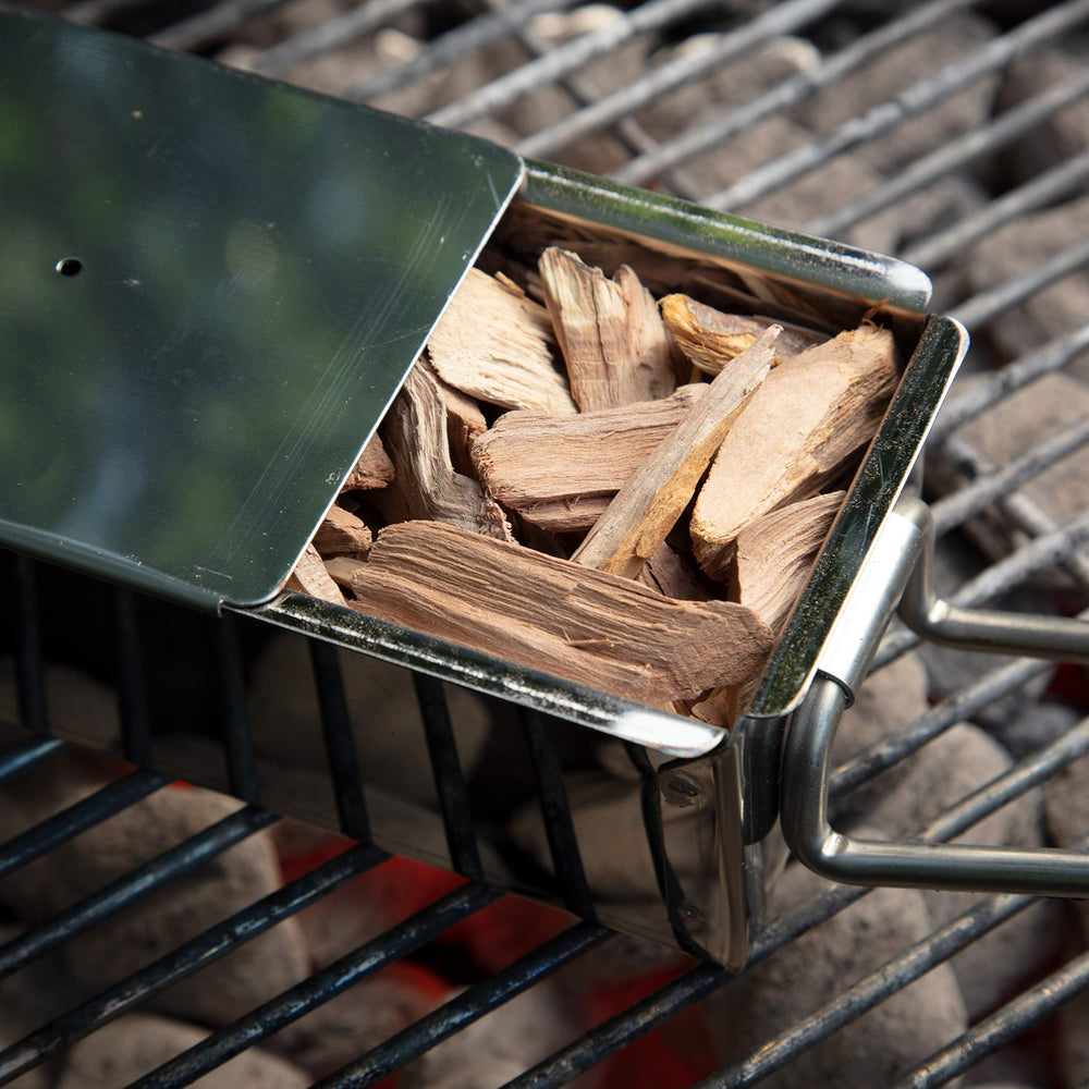 Camerons Bourbon Oak BBQ Wood Chips brown colour