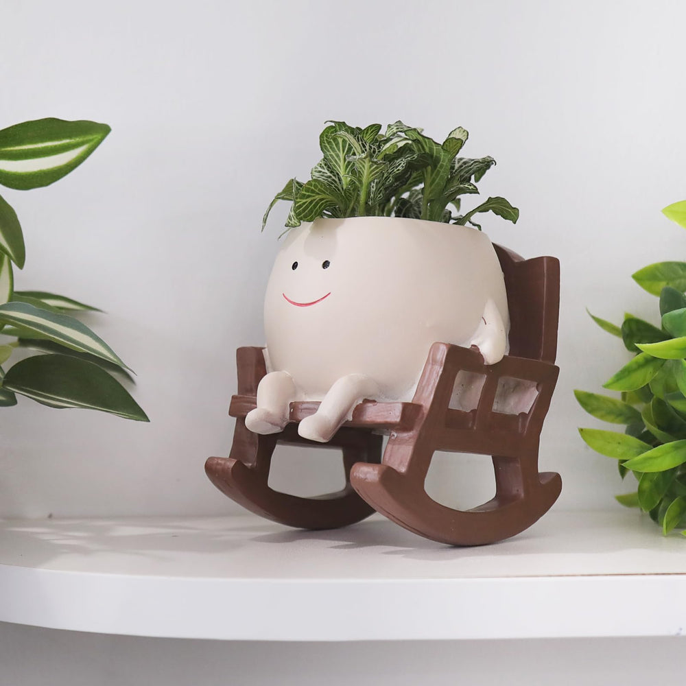 Camotank Smiley Face Rocking Chair Planter close-up detail