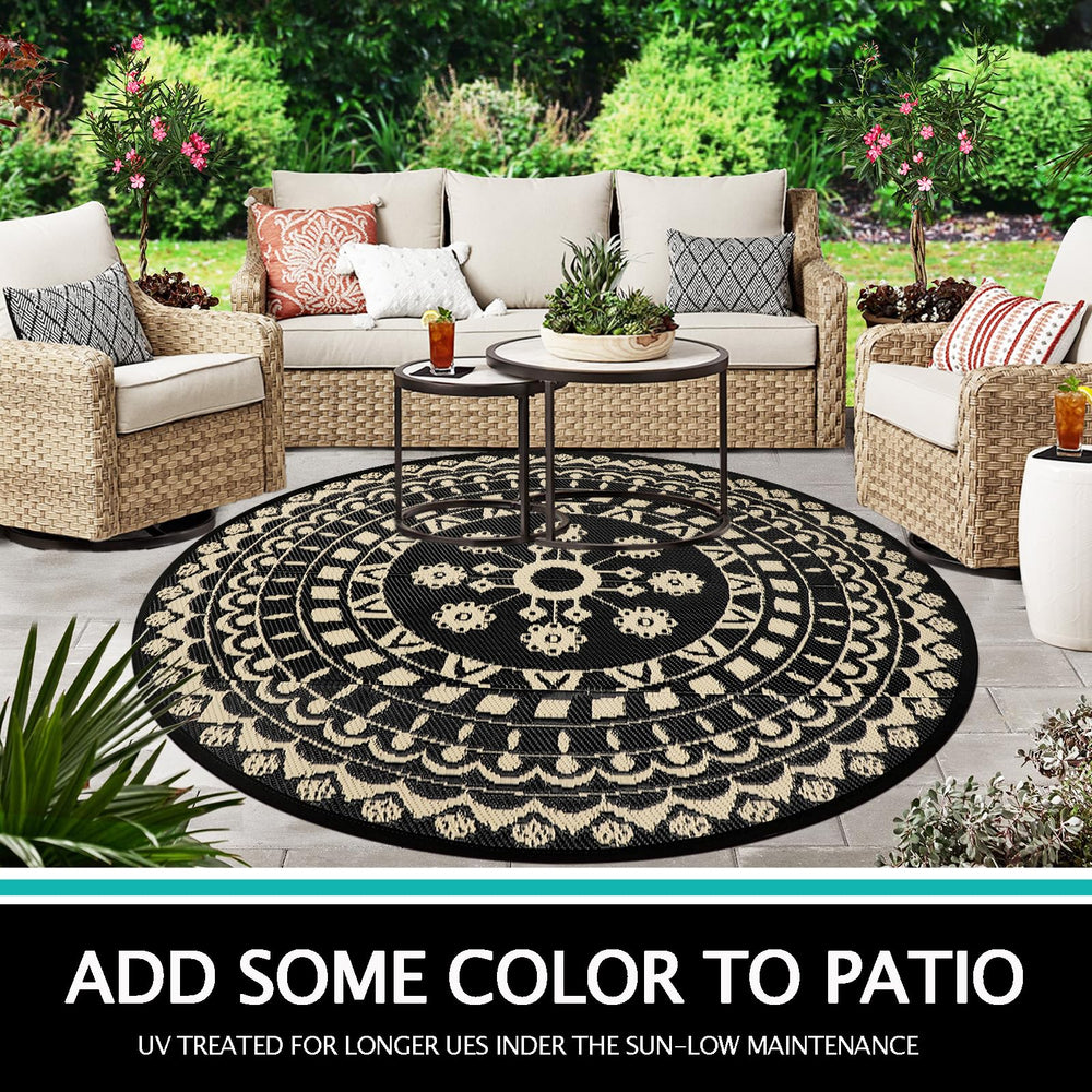 Capslpad outdoor rug displayed at the beach