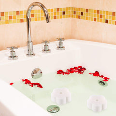 Chuangdi Hot Tub Scum Sponge in a hot tub water