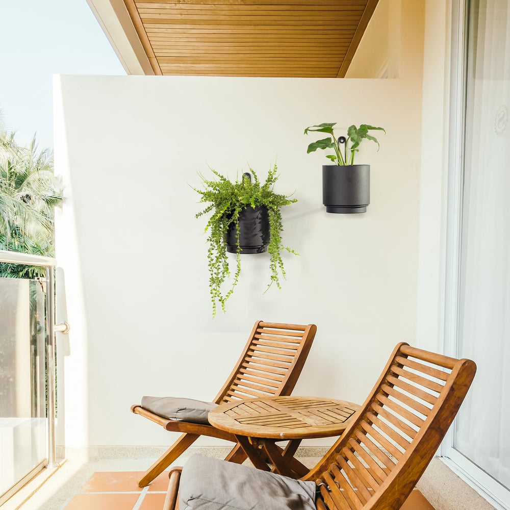 CISEANOL Hanging Planter Set with herbs on a kitchen wall