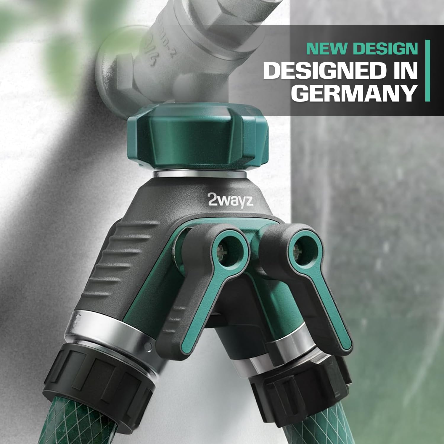 Close-up of 2WAYZ hose splitter handle for easy grip