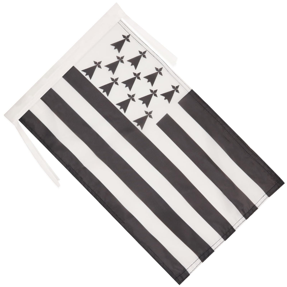 Close-up of AZ FLAG Brittany Flag showing hanging cords and seams