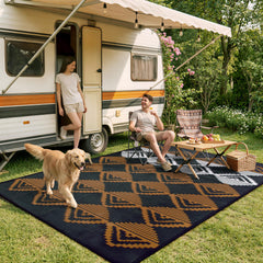 Close-up of Beeiva Outdoor Rug 8x10 woven texture