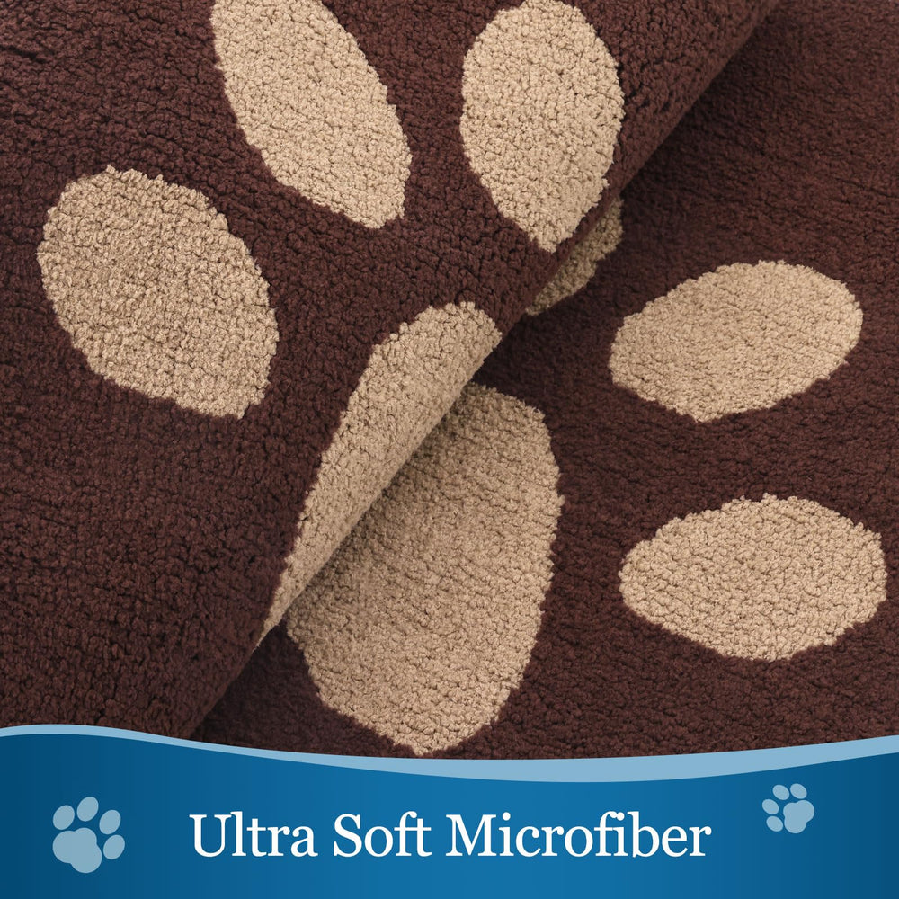 Close-up of Buganda Dog Door Mat microfiber texture