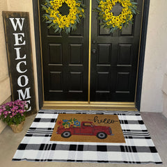 Close-up of CAINANEL Buffalo Plaid Outdoor Rug texture
