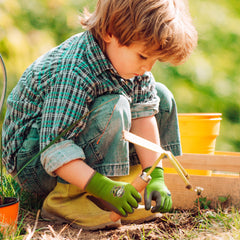 Close-up of COOLJOB Kids Gardening Gloves material and coating