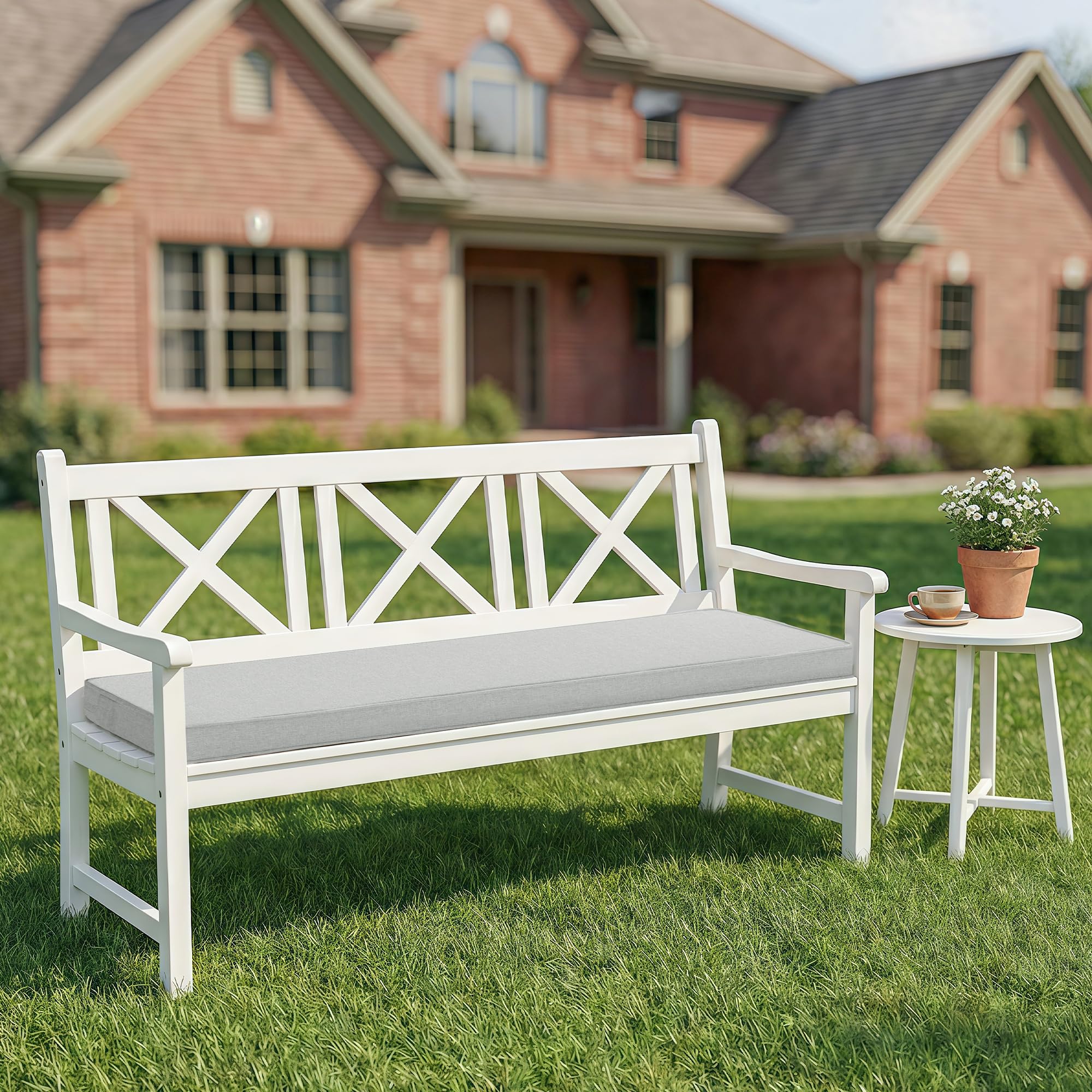 Close-up of Fitfree Outdoor Bench Cushion zipper detail