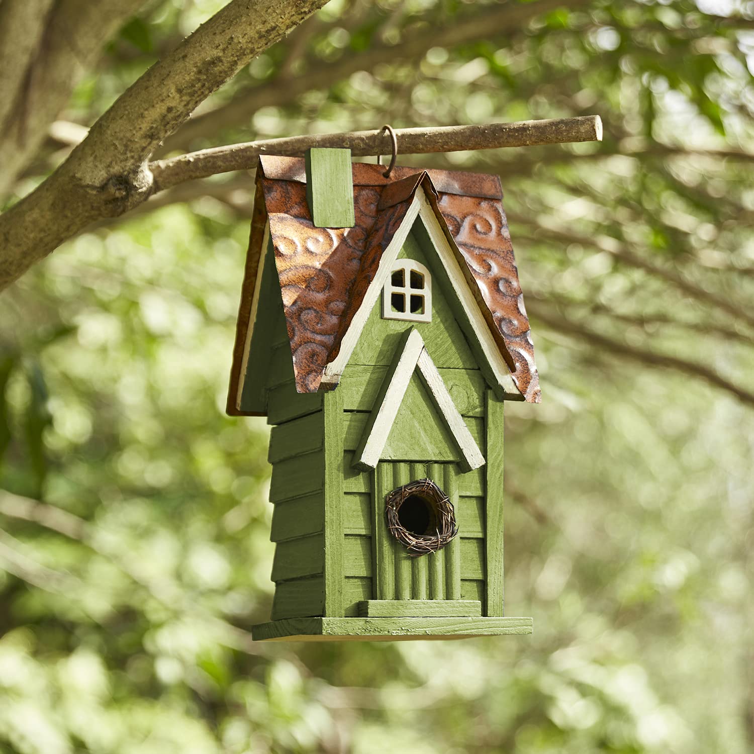 Close-up of Glitzhome 12-inch birdhouse back panel
