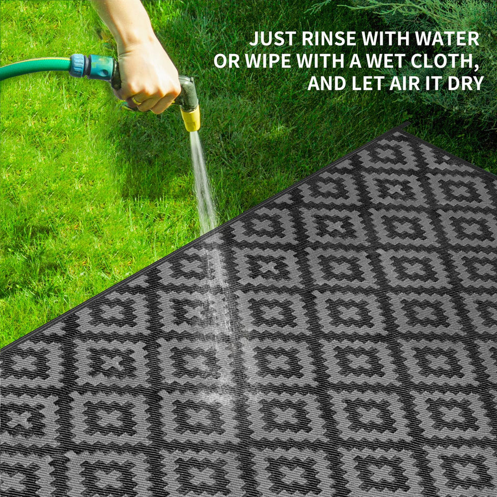 Close-up of Kalafun Outdoor Patio Rug texture