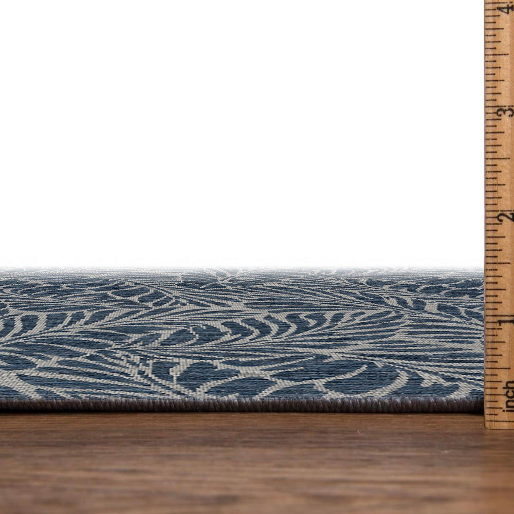 Close-up of Keen Home Design Rug material and weave