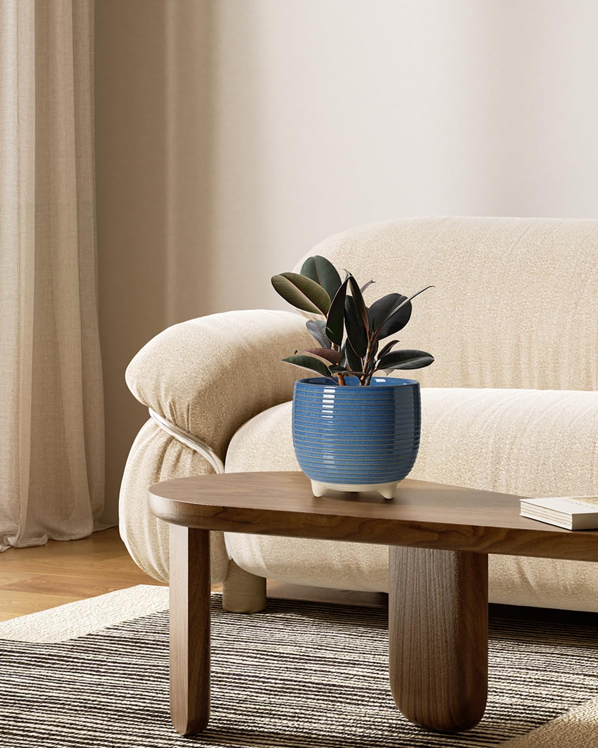 Close-up of LE TAUCI ceramic pot drainage hole mesh pad