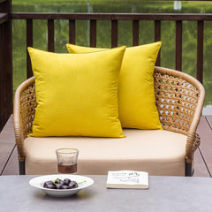 Close-up of NiNi ALL pillow cover zipper design