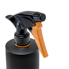 Close-up of Oklahoma Joe's adjustable nozzle on spray bottle