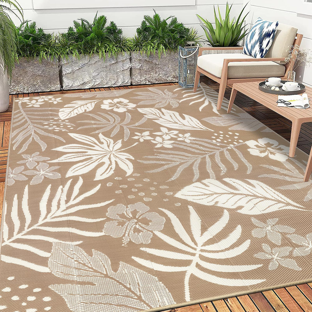 Close-up of Pauwer Outdoor Rug 8x10 floral pattern