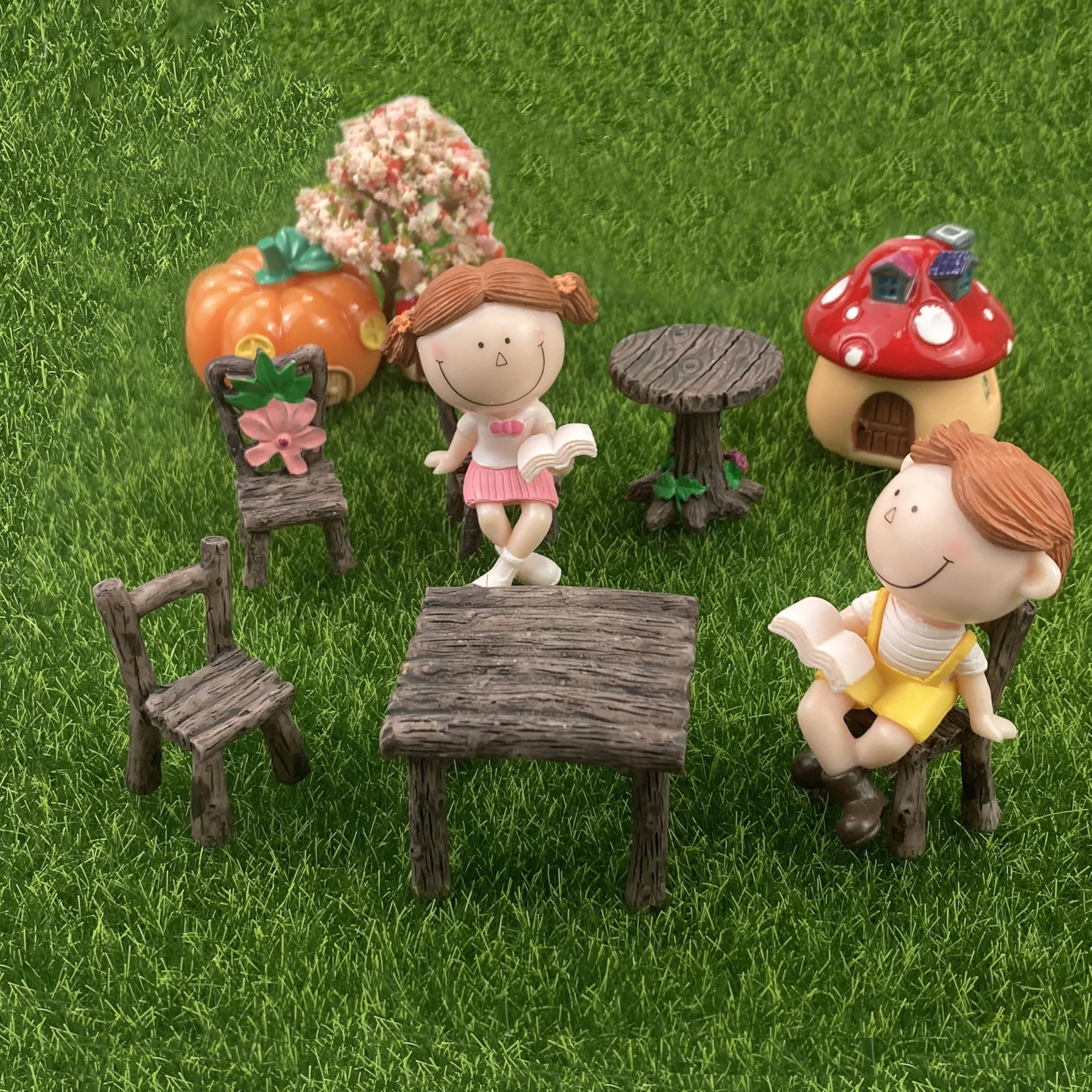 Close-up of PIVNASY Miniature Table and Chairs Set
