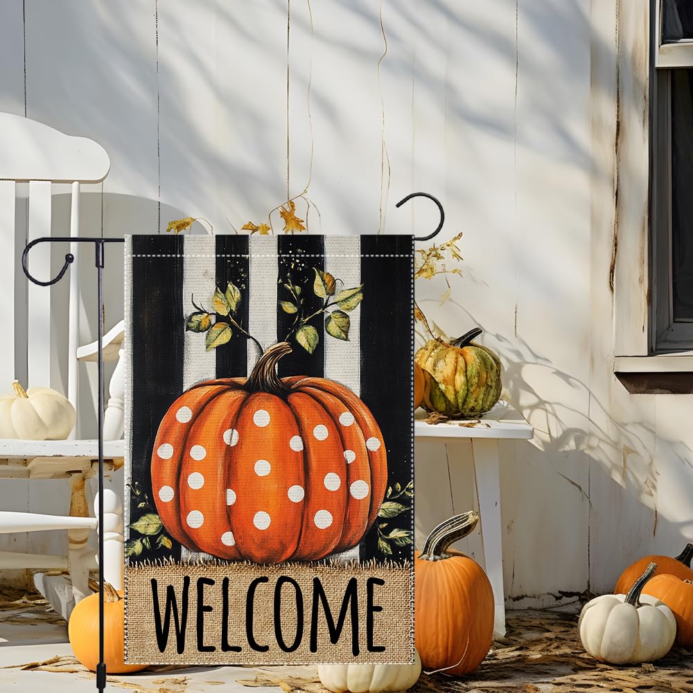Close-up of RMXJKIIU garden flag showing welcome message
