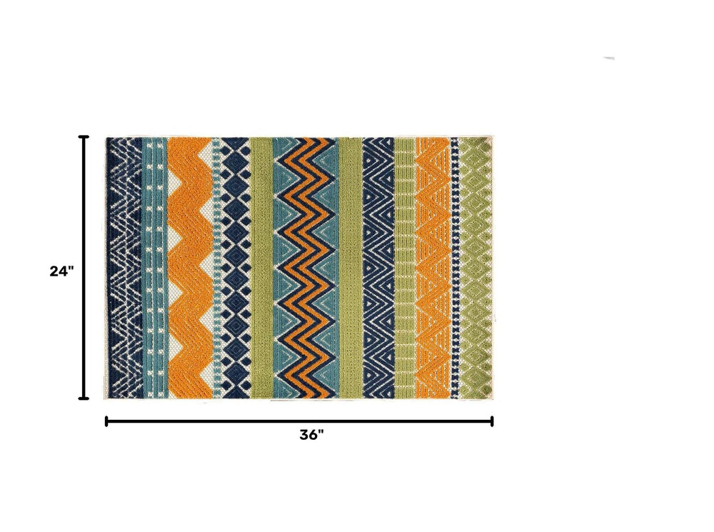Close-up of Rugshop Marbella rug showing bohemian tribal pattern