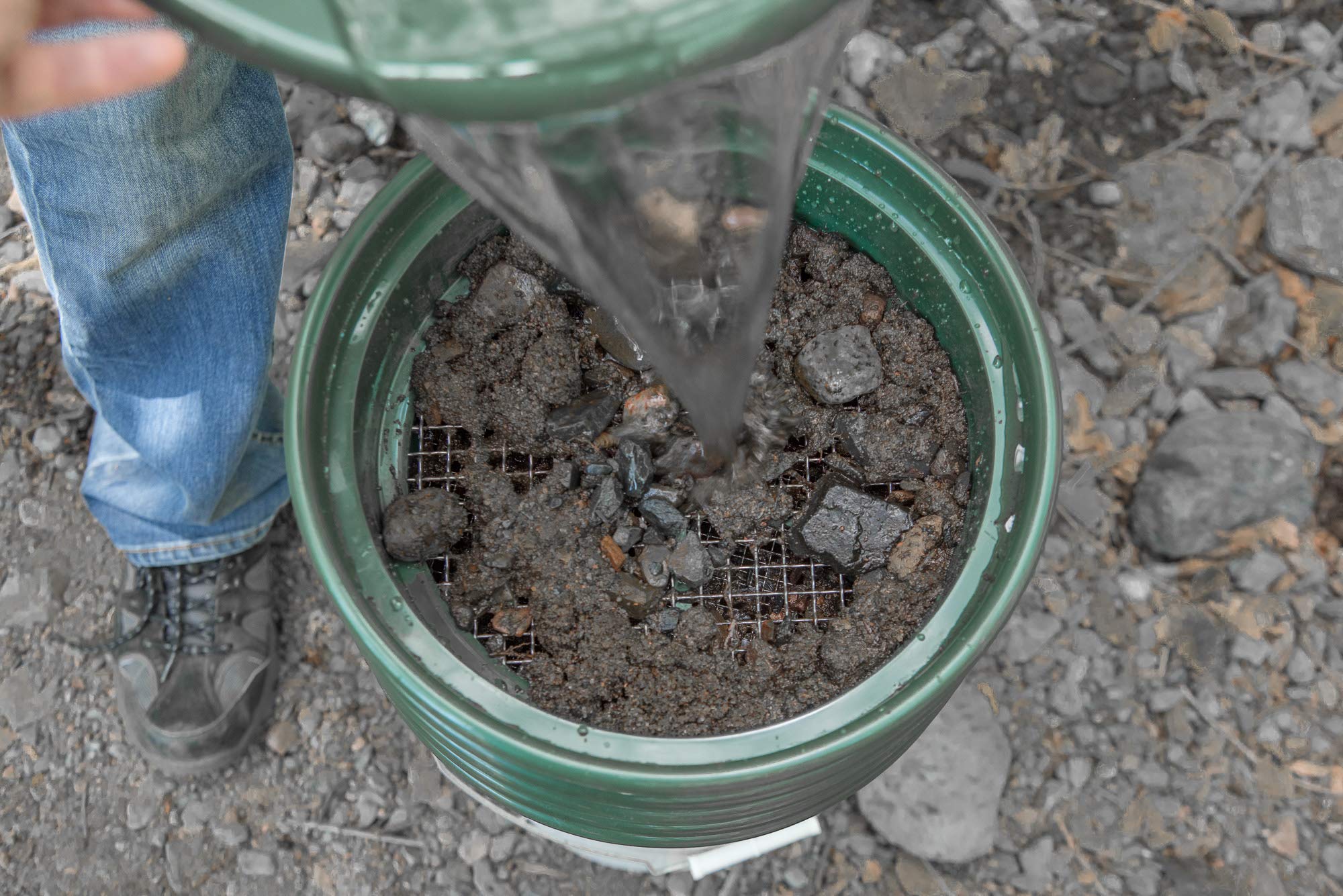 Close-up of SE Stackable Classifier's 1/2 inch stainless steel mesh