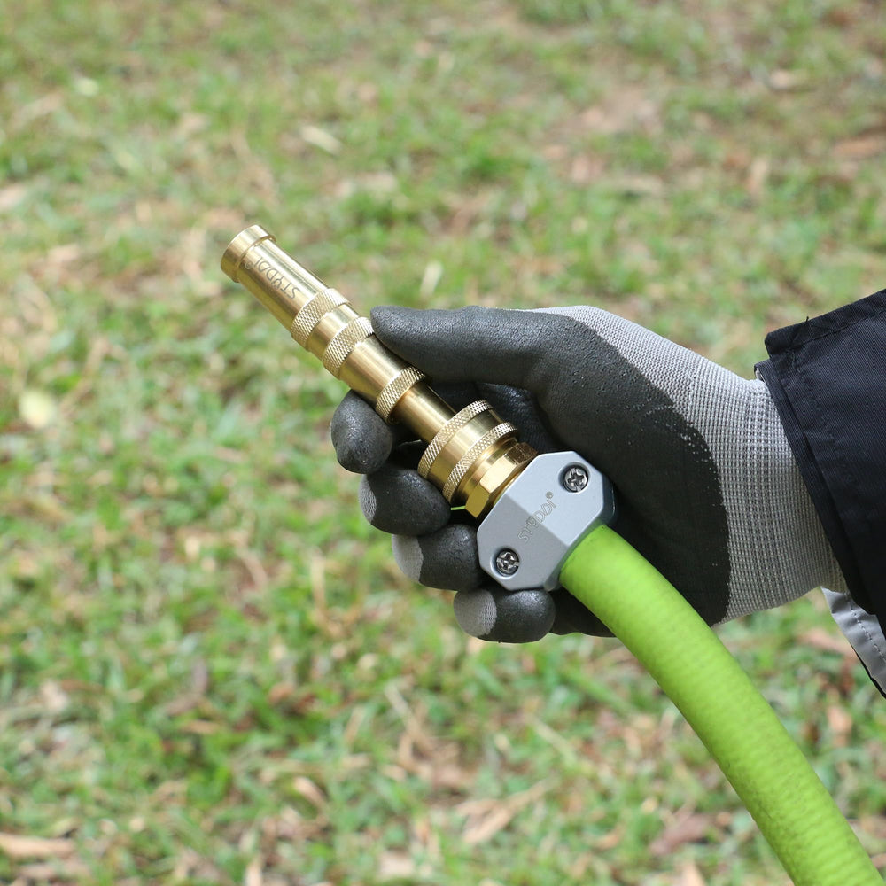 Close-up of STYDDI aluminum connectors with gaskets