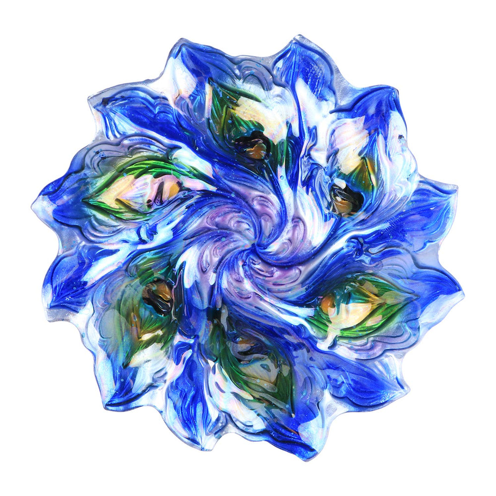 Close-up of the blue flower bowl of VCUTEKA Glass Bird Bath