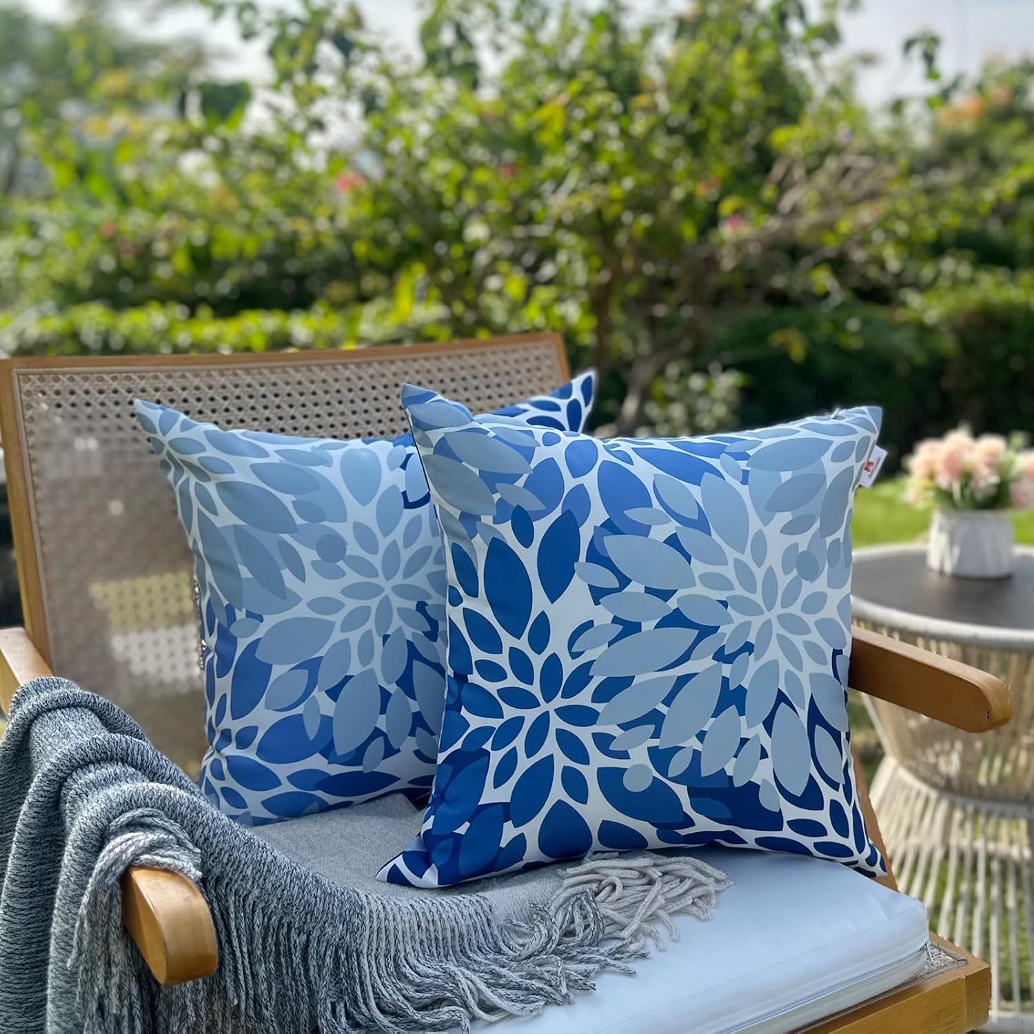 Close-up of the fabric texture of JMKaixin outdoor pillow