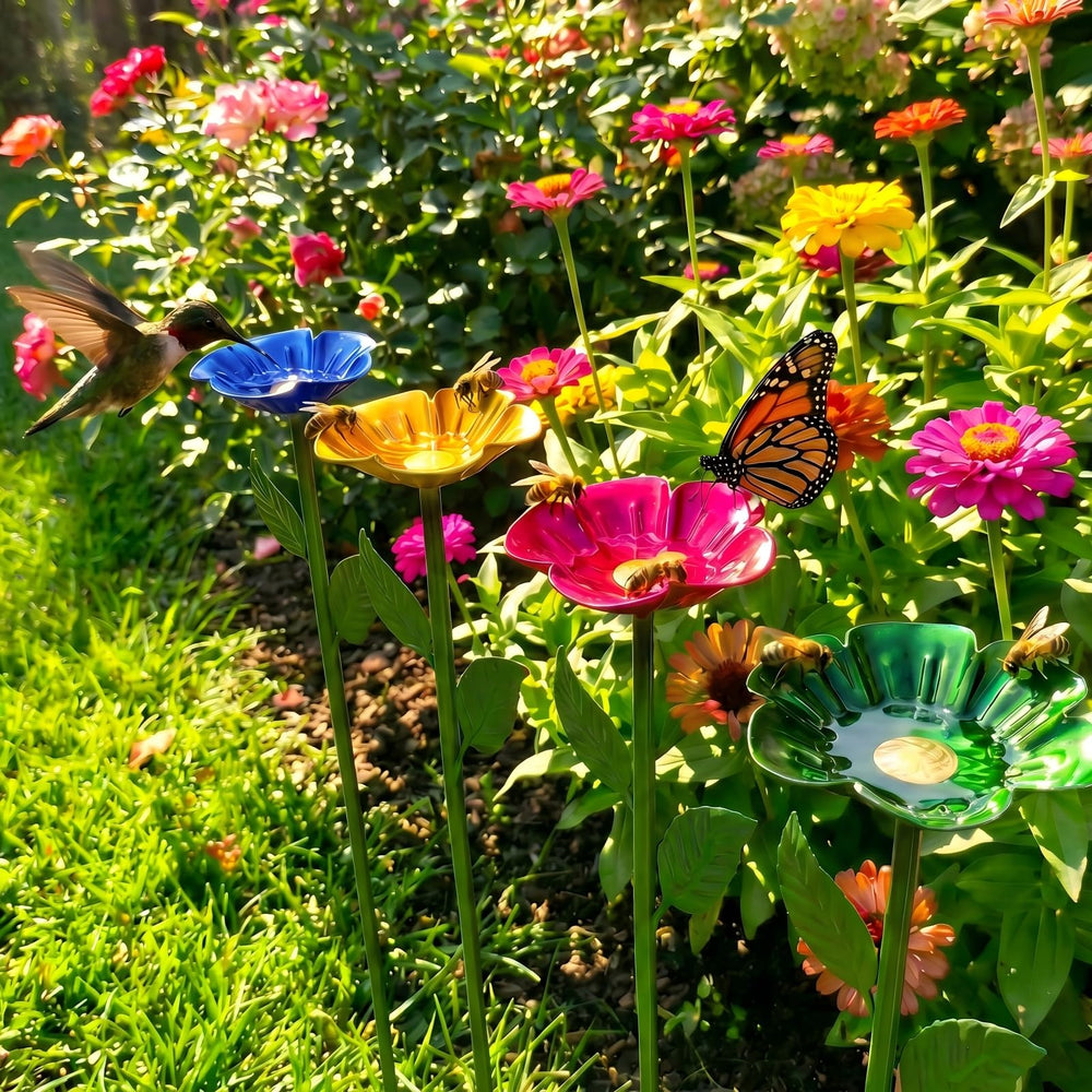 Close-up of the flower-shaped cups on the SEEKOGO Bee Bath