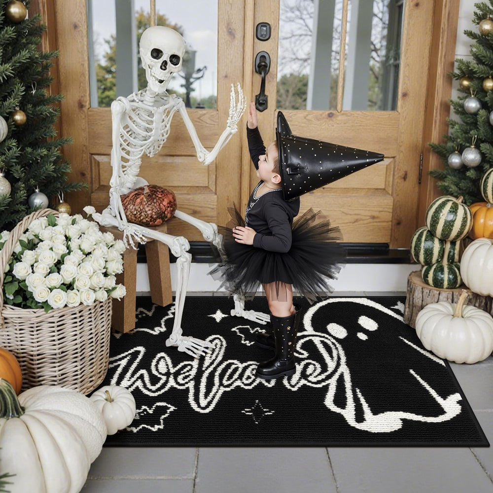 Close-up of the non-slip backing of Ileading Halloween Doormat