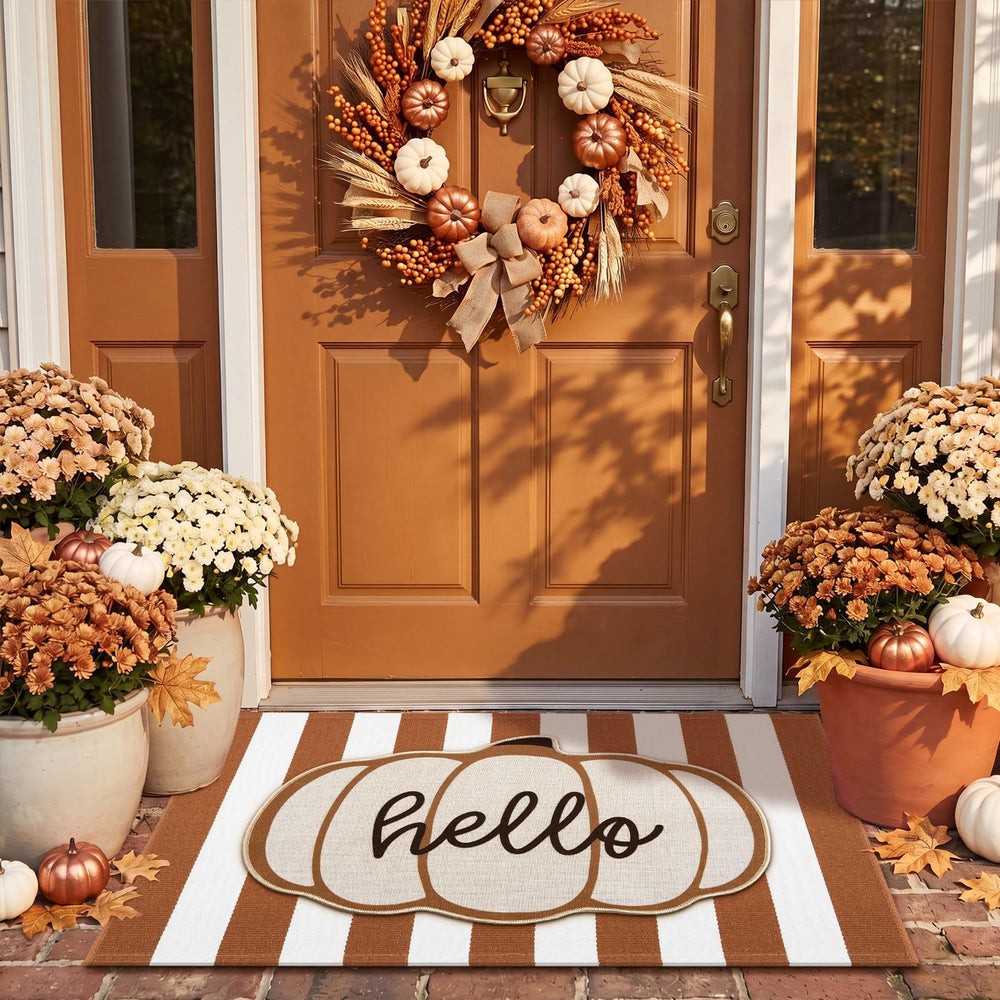 Close-up of the pumpkin design on Sonwyoung doormat