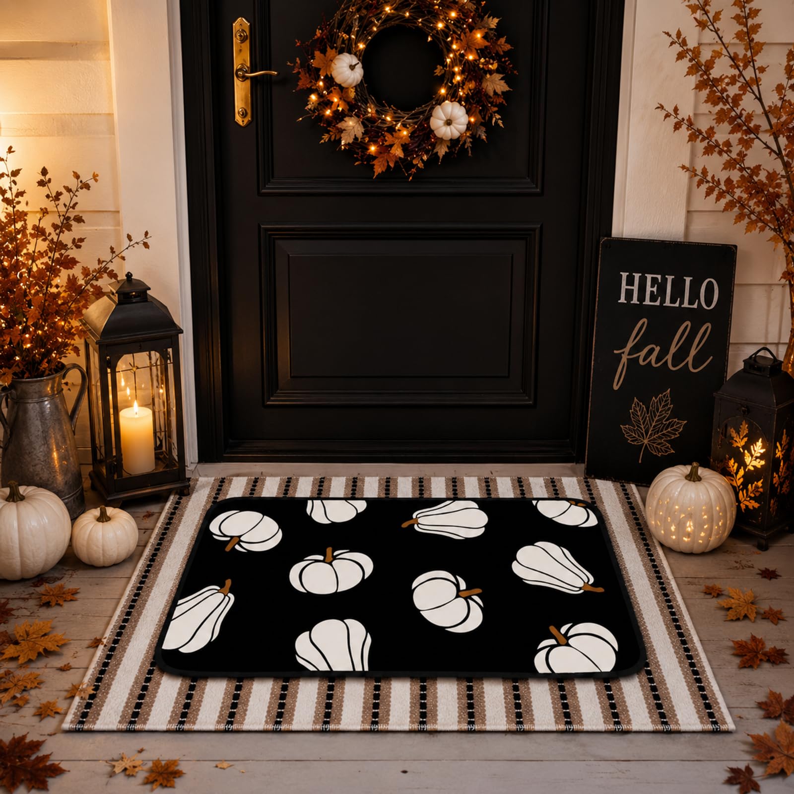 Close-up of the pumpkin pattern on Tinideya doormat