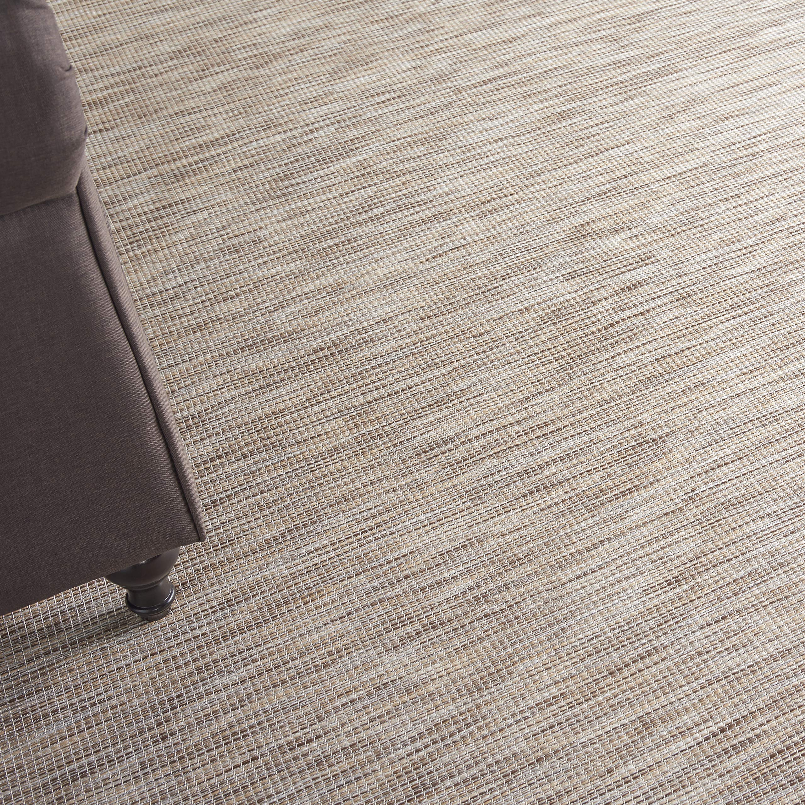 Close-up of the texture of Nourison Positano beige runner rug