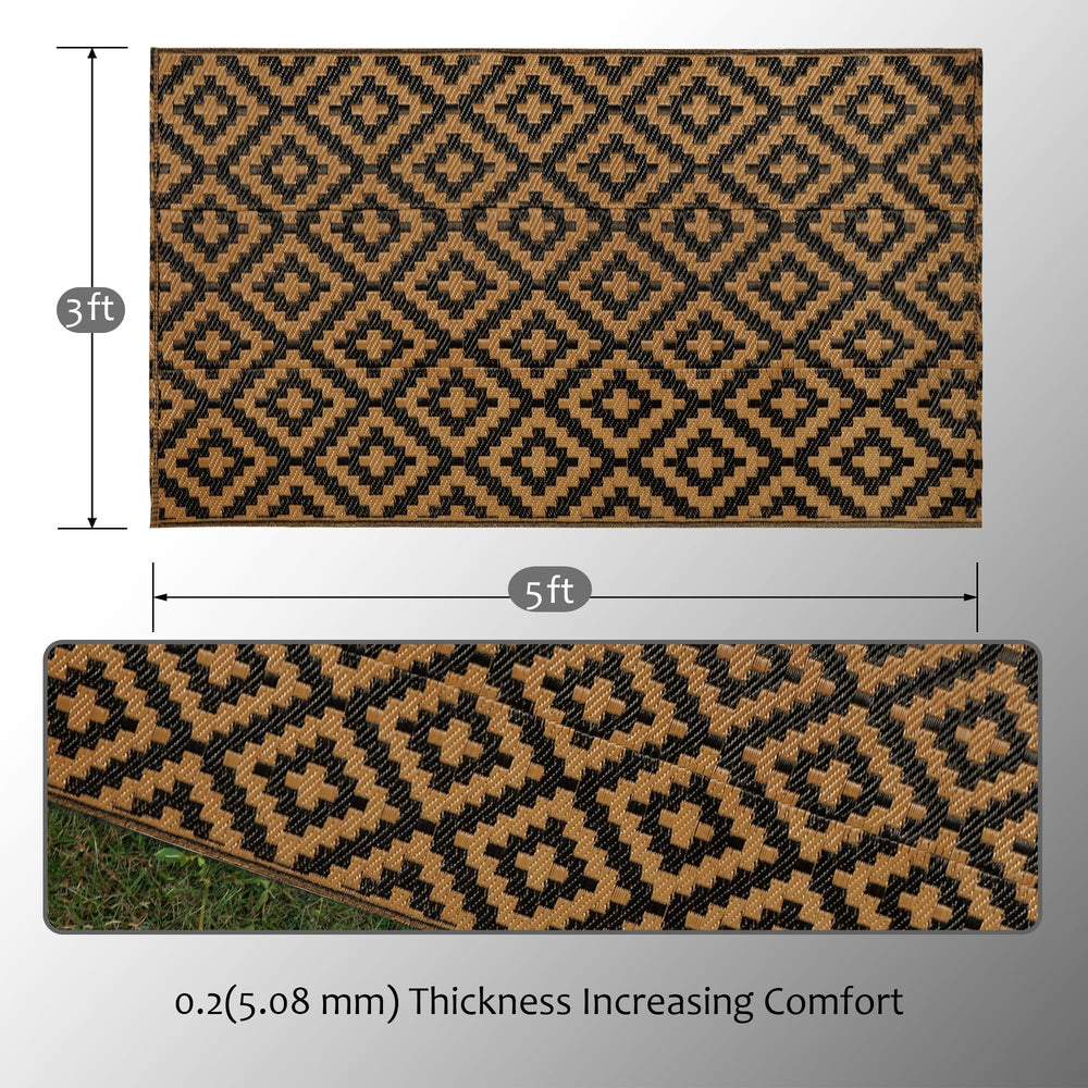 Close-up of the texture of SAND MINE outdoor rug