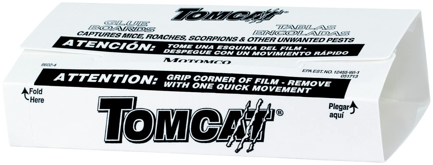 Close-up of Tomcat Glue Board with eugenol for increased stickiness