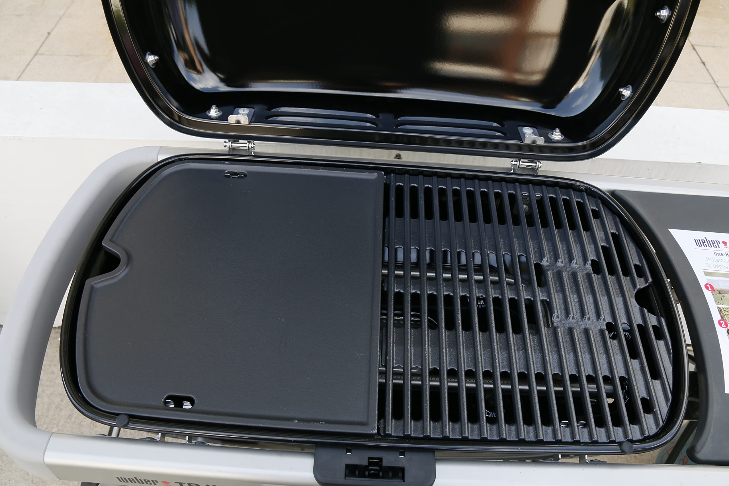 Close-up of Uniflasy Cast Iron Griddle Plate texture
