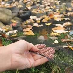 Close-up of Vocray Pond Netting showing 1 inch mesh