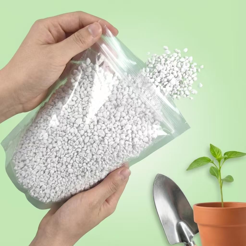 Close-up of Voulosimi Organic Perlite texture
