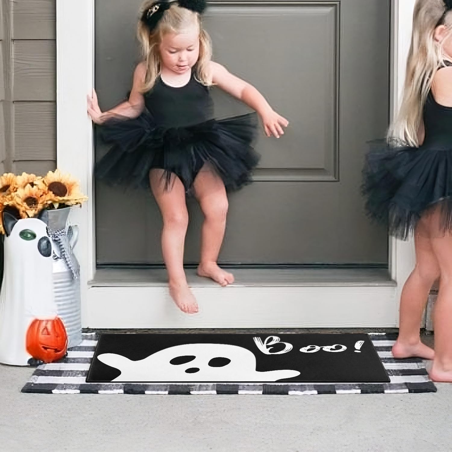 Close-up of Xsinufn Halloween Door Mat with vibrant design